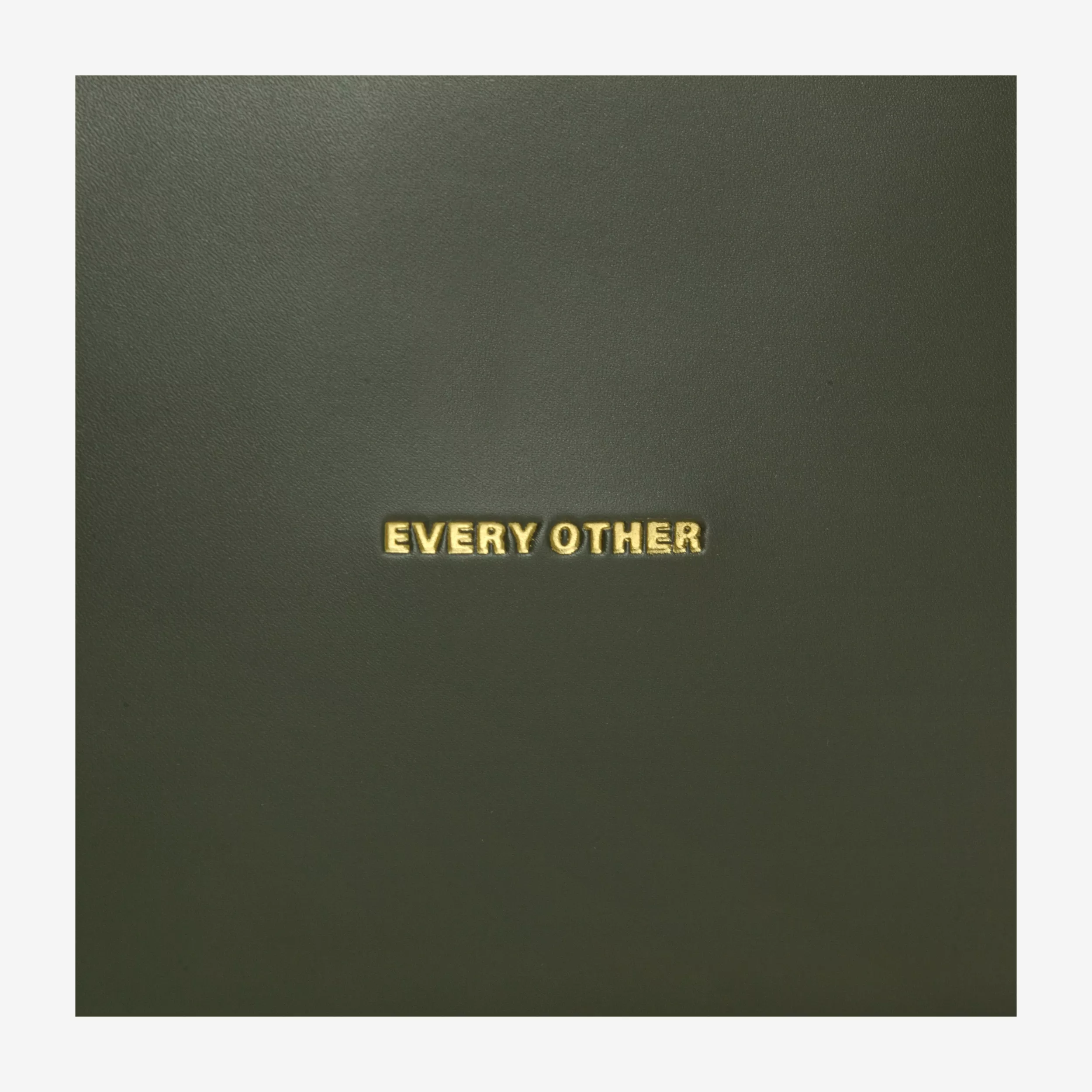 12031-dkgreen-detail